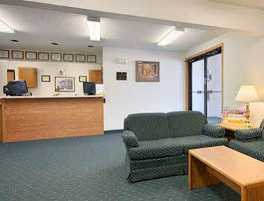 Super 8 By Wyndham Dewitt Hotell Exteriör bild